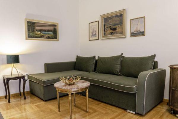G102 Κεντρικό Πολυτελές Διαμέρισμα Apartment Volos Exterior photo
